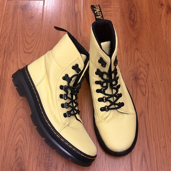 Doc Martens Bright Yellow Lace up Combat Non leather Boots size 10